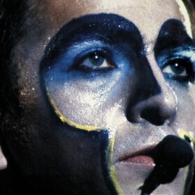 Peter Gabriel – Plays Live (1983)
