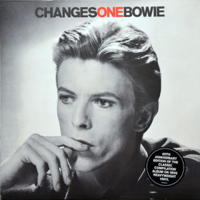 David Bowie – ChangesOneBowie (1976)