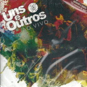 Uns e Outros – Ao Vivo (2015)